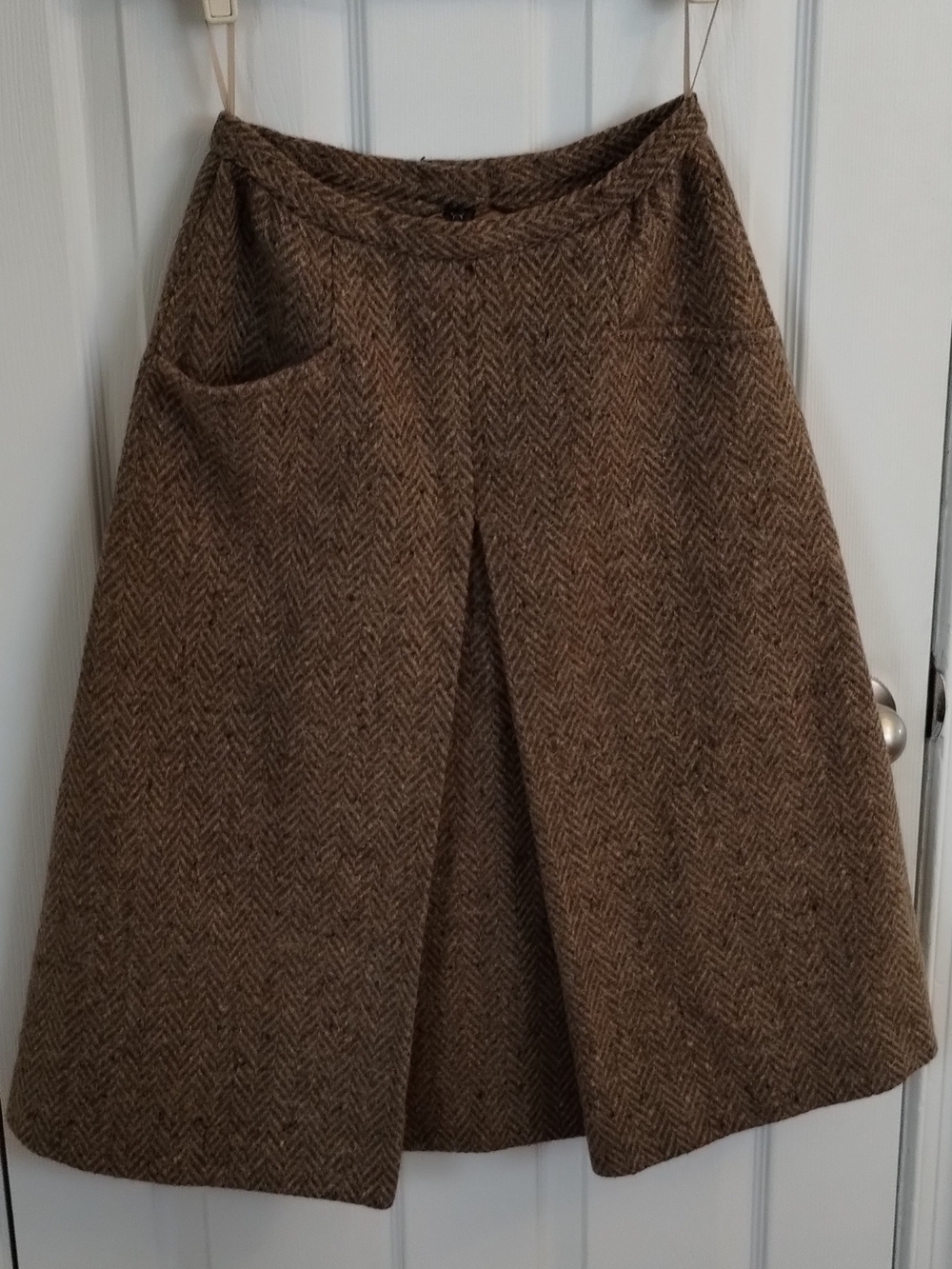 Vintage Halston III Brown Herringbone Wool Blazer And Skirt - Picture 2 of 6
